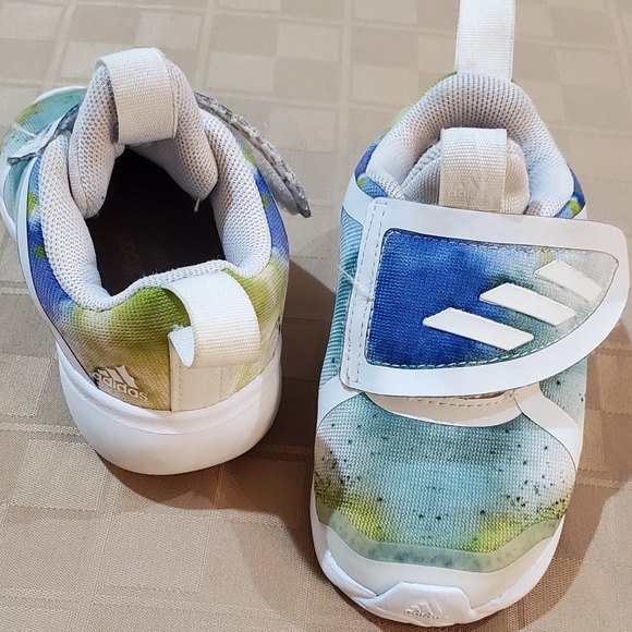 Kid's Adidas shoes- already sold - Picture 3 of 5